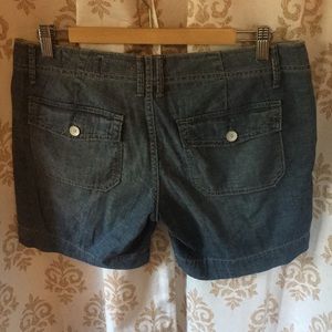 Limited Edition GAP lightweight jean shorts 28/6